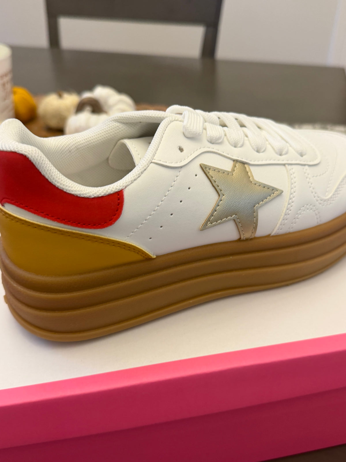 Jessica Cardy White Sneakers size 8